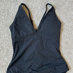 TA3 Mega Sculpting Bathing Suit. Large short.